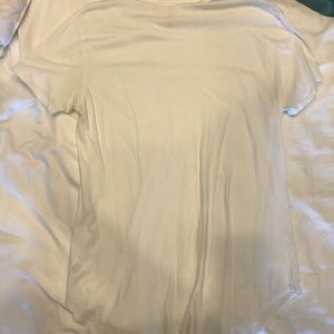 Urban outfitters men’s T white Large